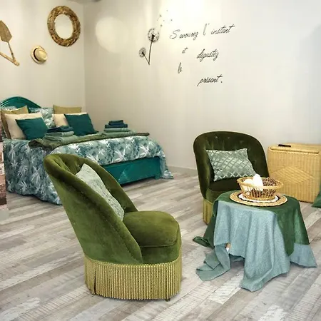 Holiday home Des Deux Epoques - Carehost
